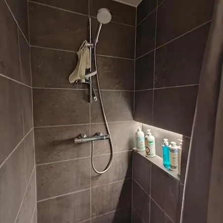 Modern 3-room Near St *