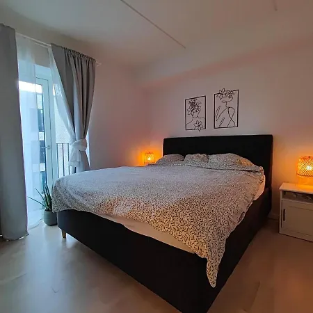 Modern 3-room Near St Hedehusene